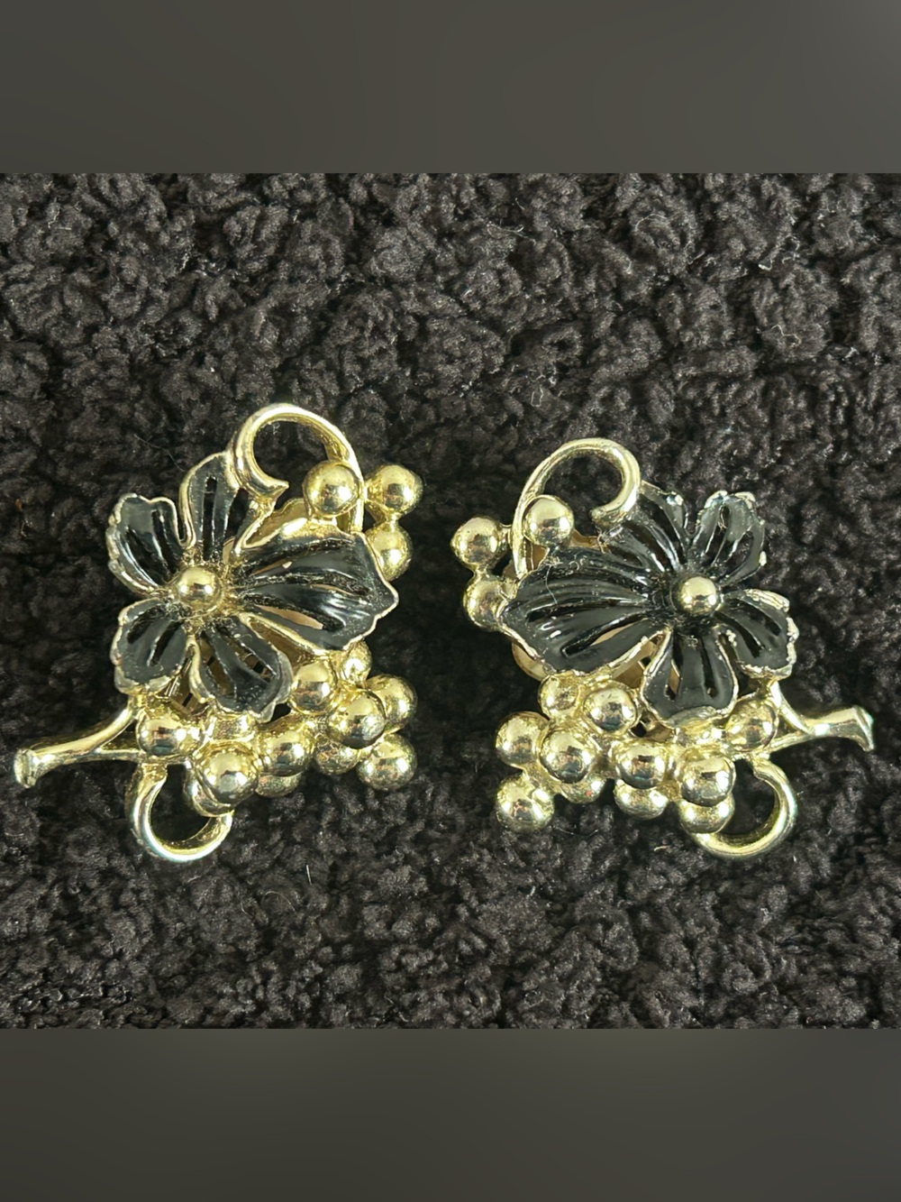 Vintage Sarah Coventry 1961 "Golden Cluster" Clip On Earrings